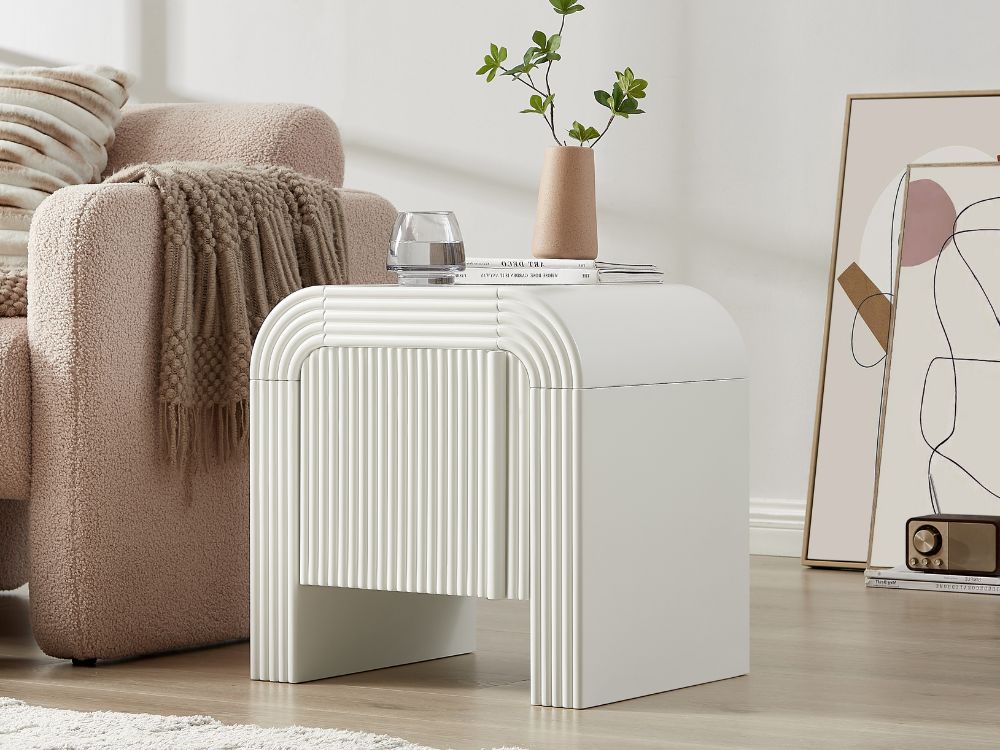 Arlo Nightstand